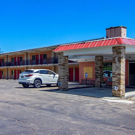 Econo Lodge Hotel Bradford Esterno foto