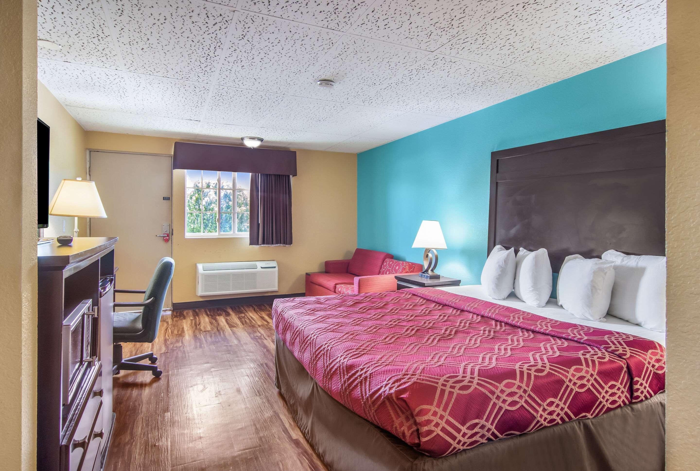 Econo Lodge Hotel Bradford Esterno foto