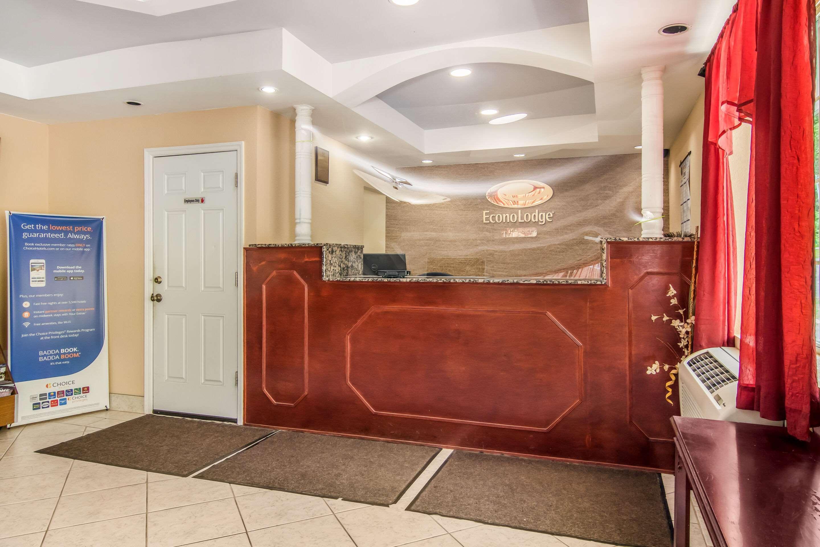 Econo Lodge Hotel Bradford Esterno foto