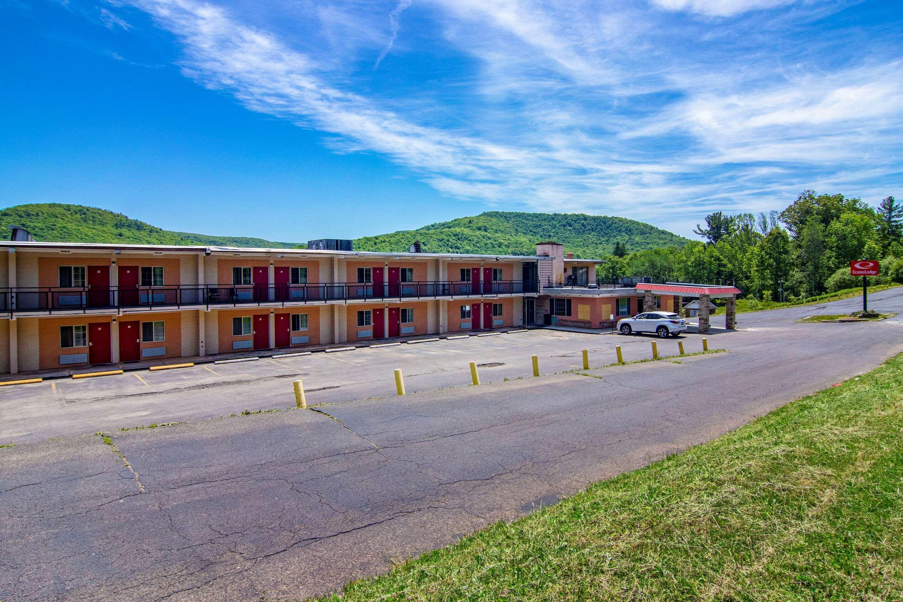 Econo Lodge Hotel Bradford Esterno foto