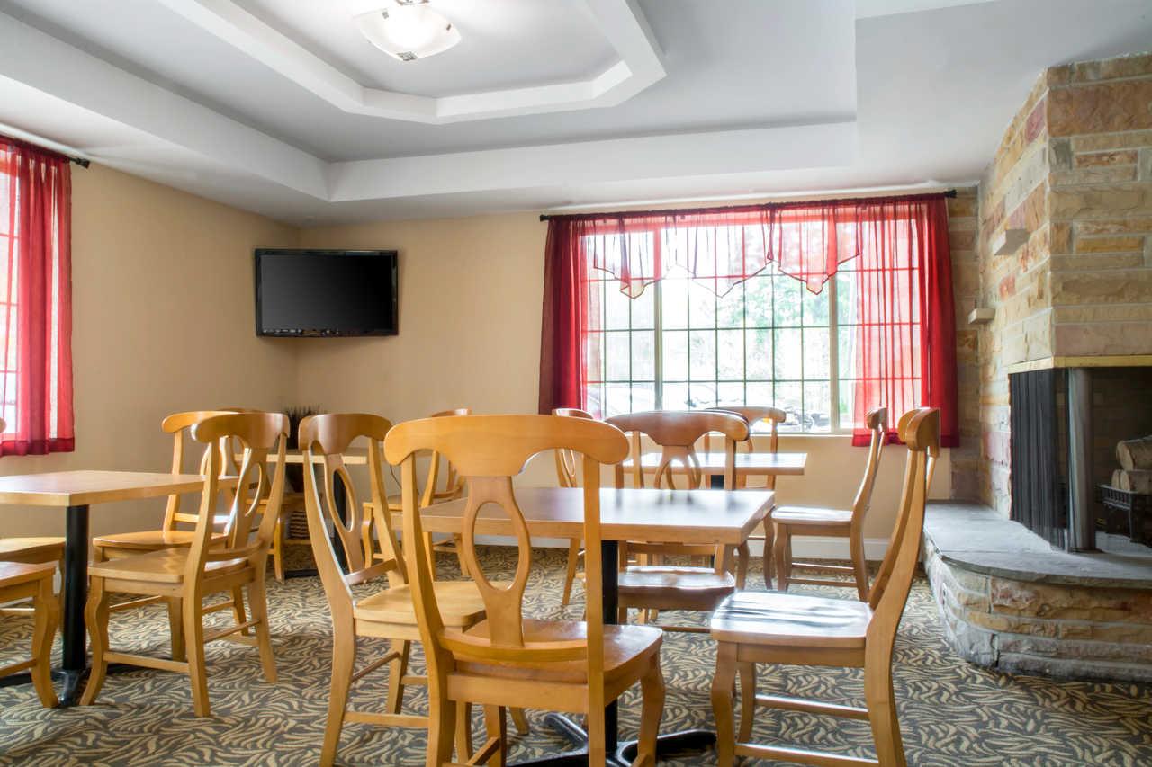 Econo Lodge Hotel Bradford Esterno foto